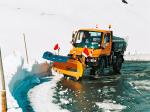 Mercedes-Benz Unimog U400 Road Service 2000 года